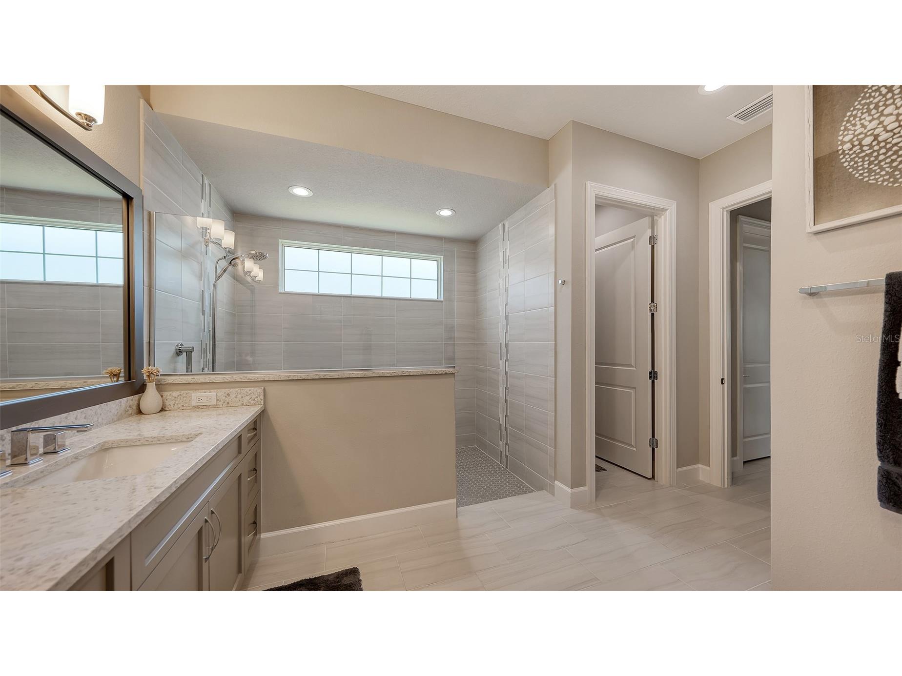 7724 Sandhill Lake Drive Sarasota FL 34241 A4691766 image27