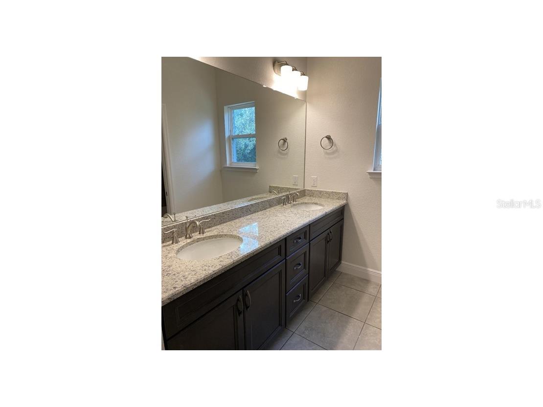 7724 Swiss Avenue North Port FL 34291 OM721072 image11