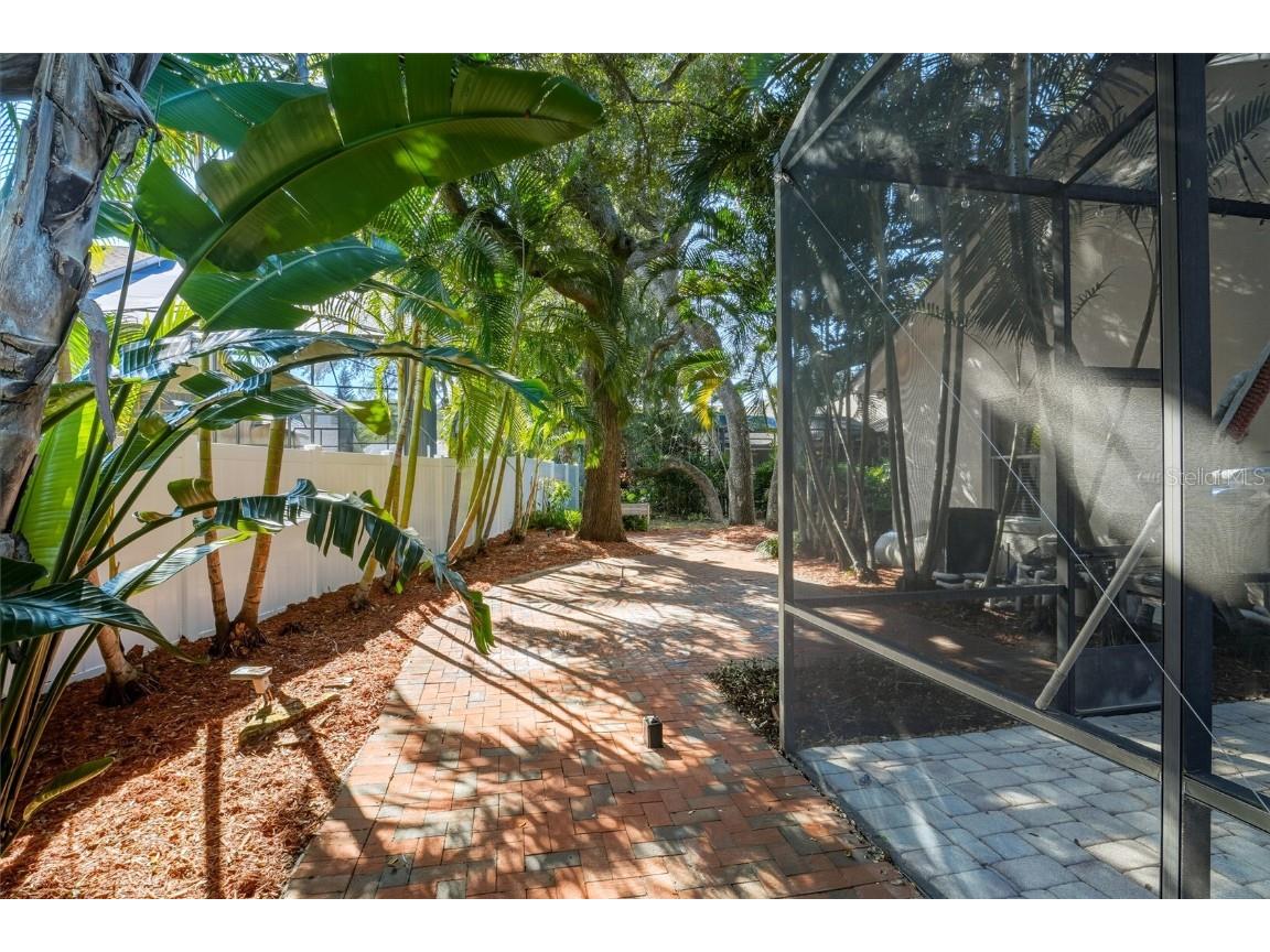 7725 Apple Tree Circle Orlando FL 32819 O6364188 image36