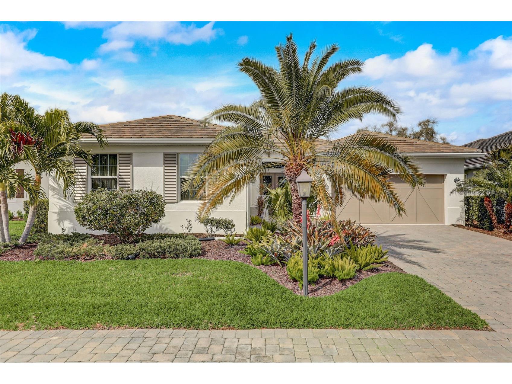 7725 Sandhill Lake Drive Sarasota FL 34241 A4675249 image2