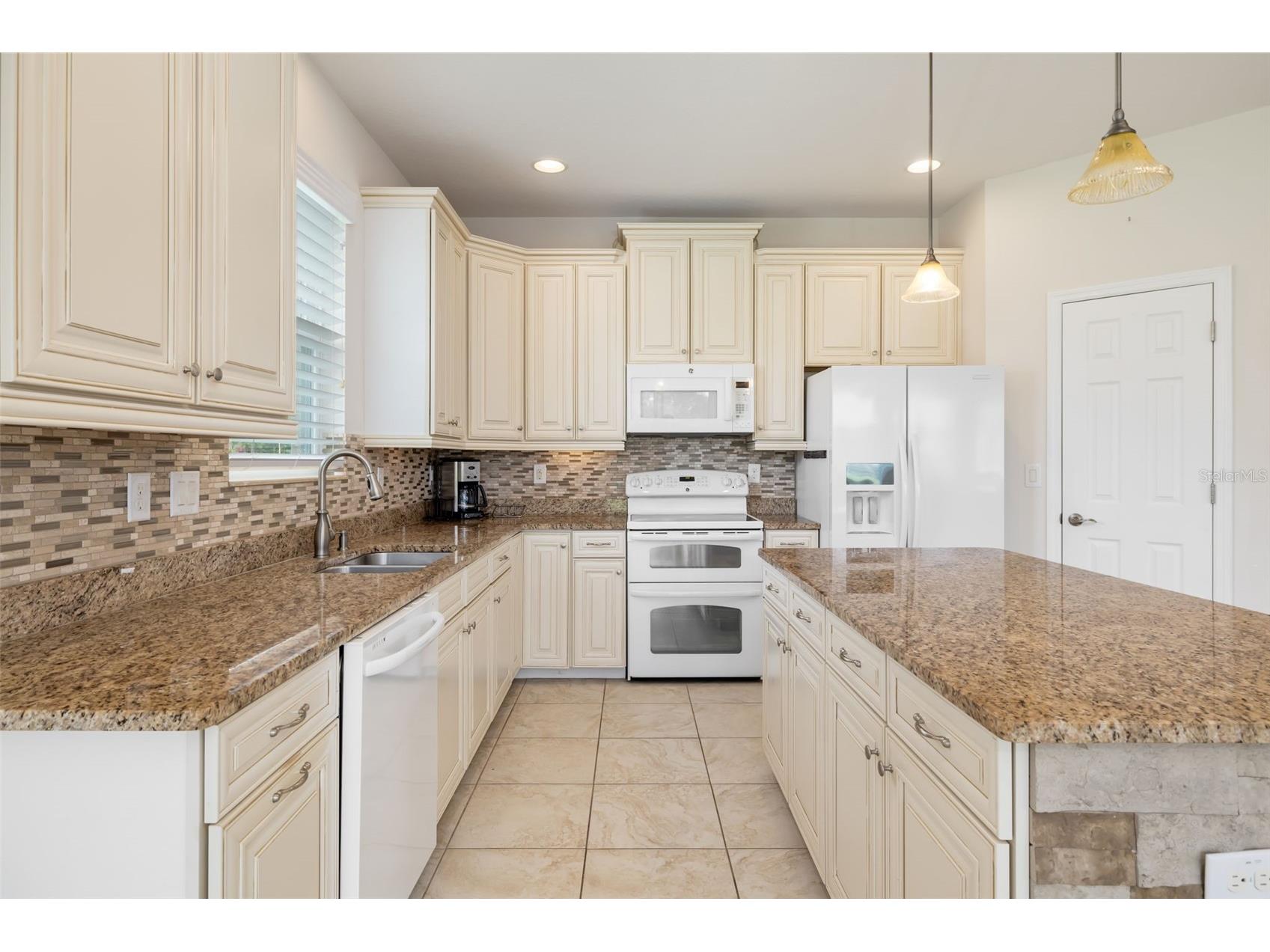 7726 111th Terrace E Parrish FL 34219 A4696366 image11