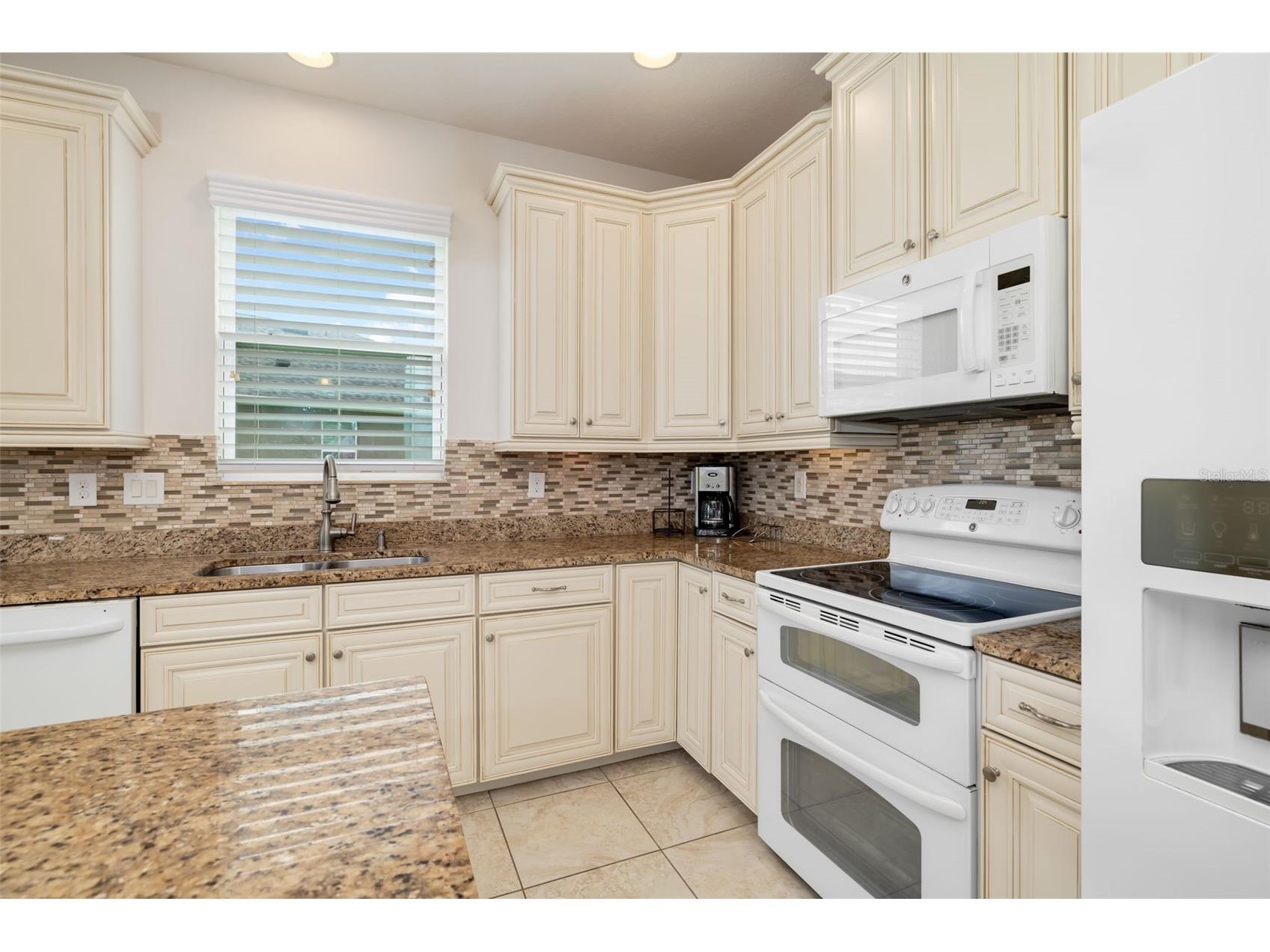 7726 111th Terrace E Parrish FL 34219 A4696366 image2
