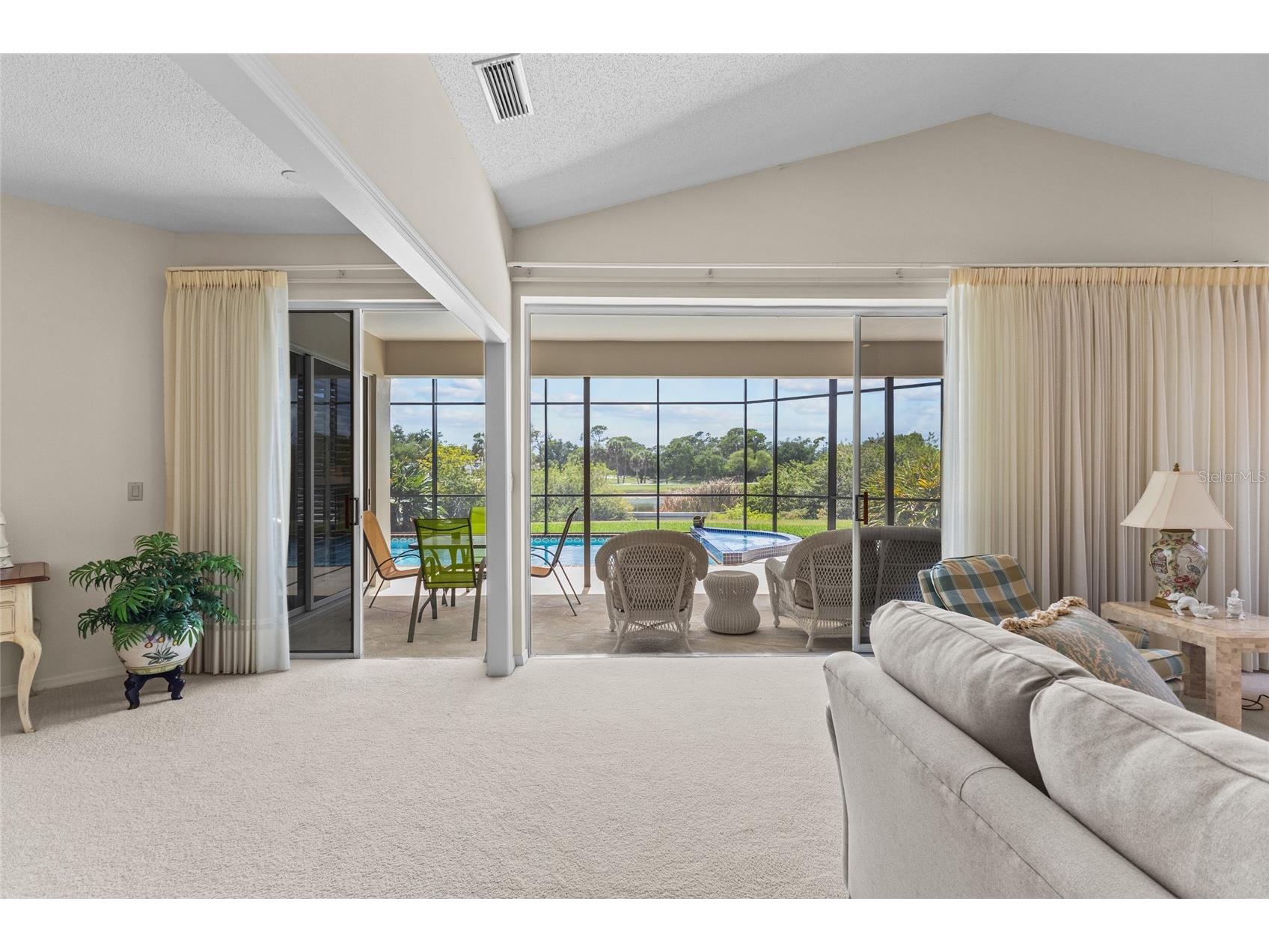 7726 Calle Facil Sarasota FL 34238 A4694288 image16