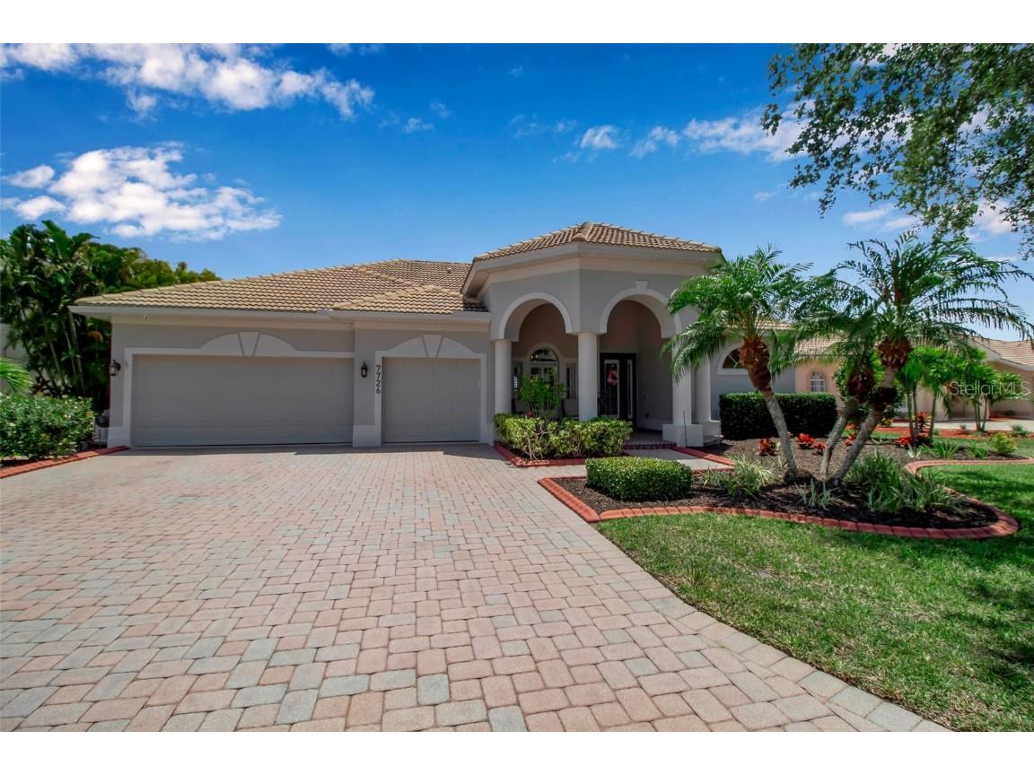 7726 Camden Harbour Drive Bradenton FL 34212 A4614111 image1