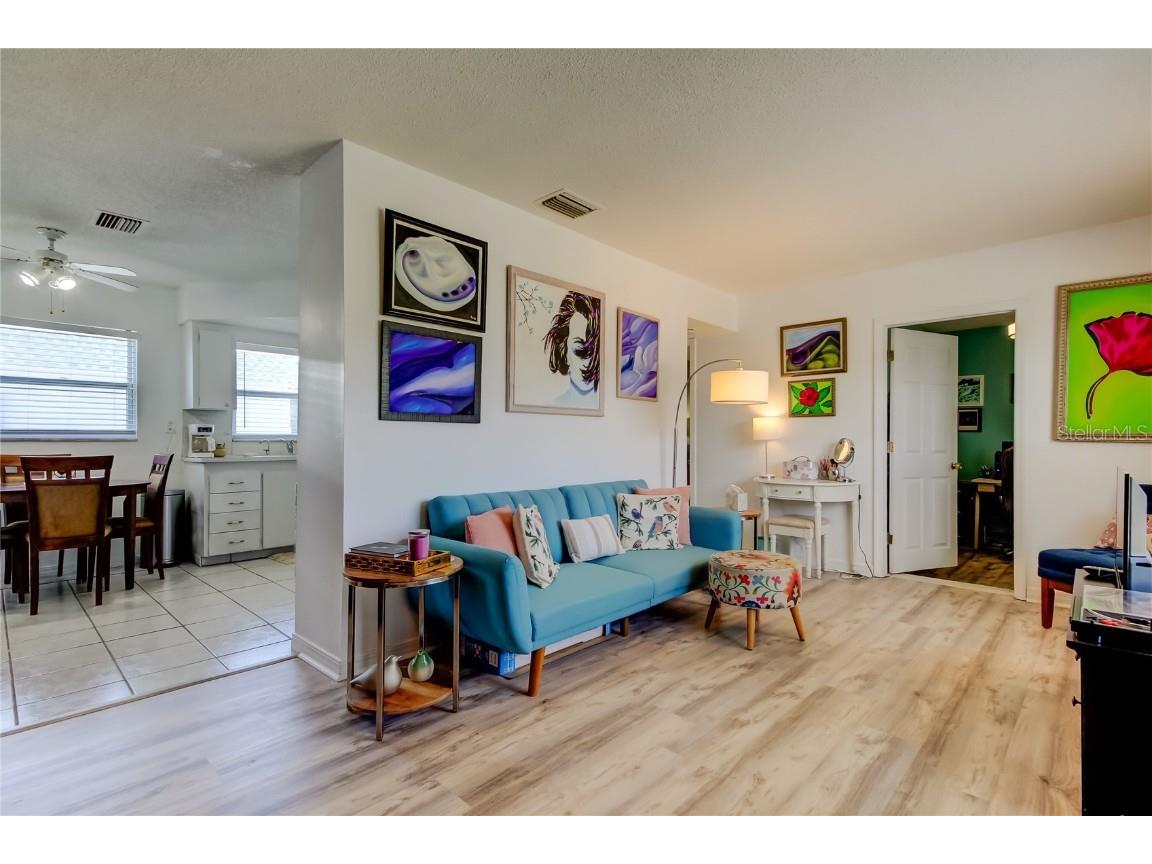 7727 39th Avenue N Saint Petersburg FL 33709 TB8438573 image10