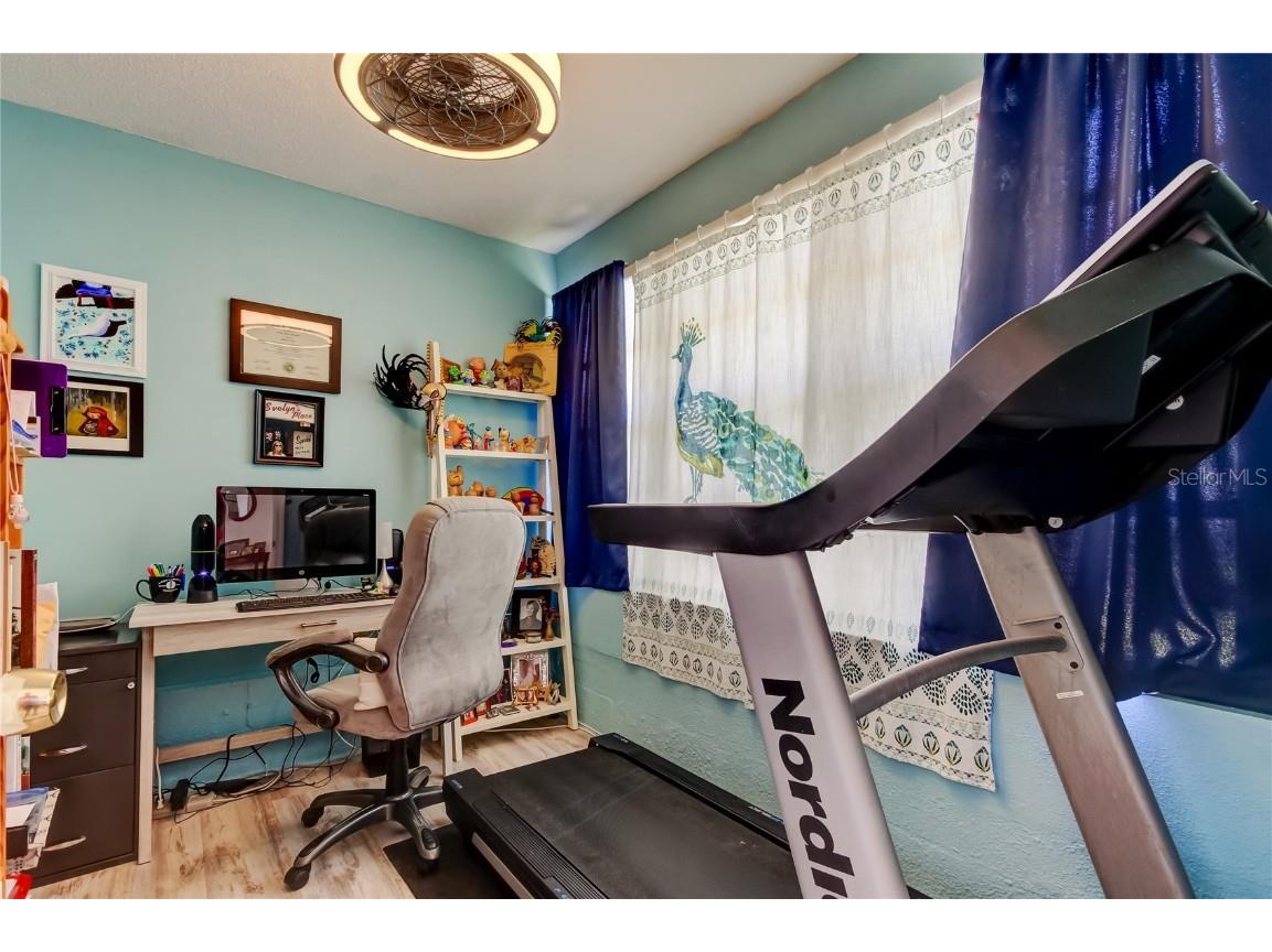 7727 39th Avenue N Saint Petersburg FL 33709 TB8438573 image17