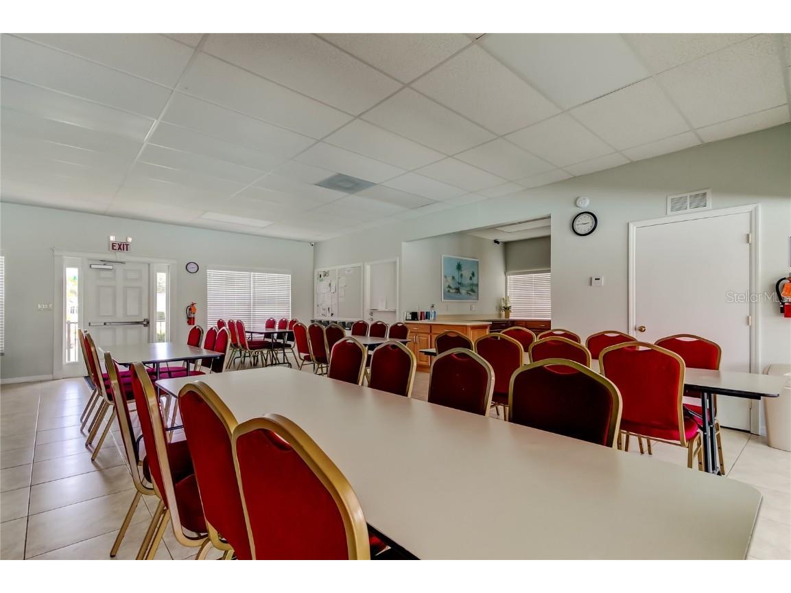 7727 39th Avenue N Saint Petersburg FL 33709 TB8438573 image22