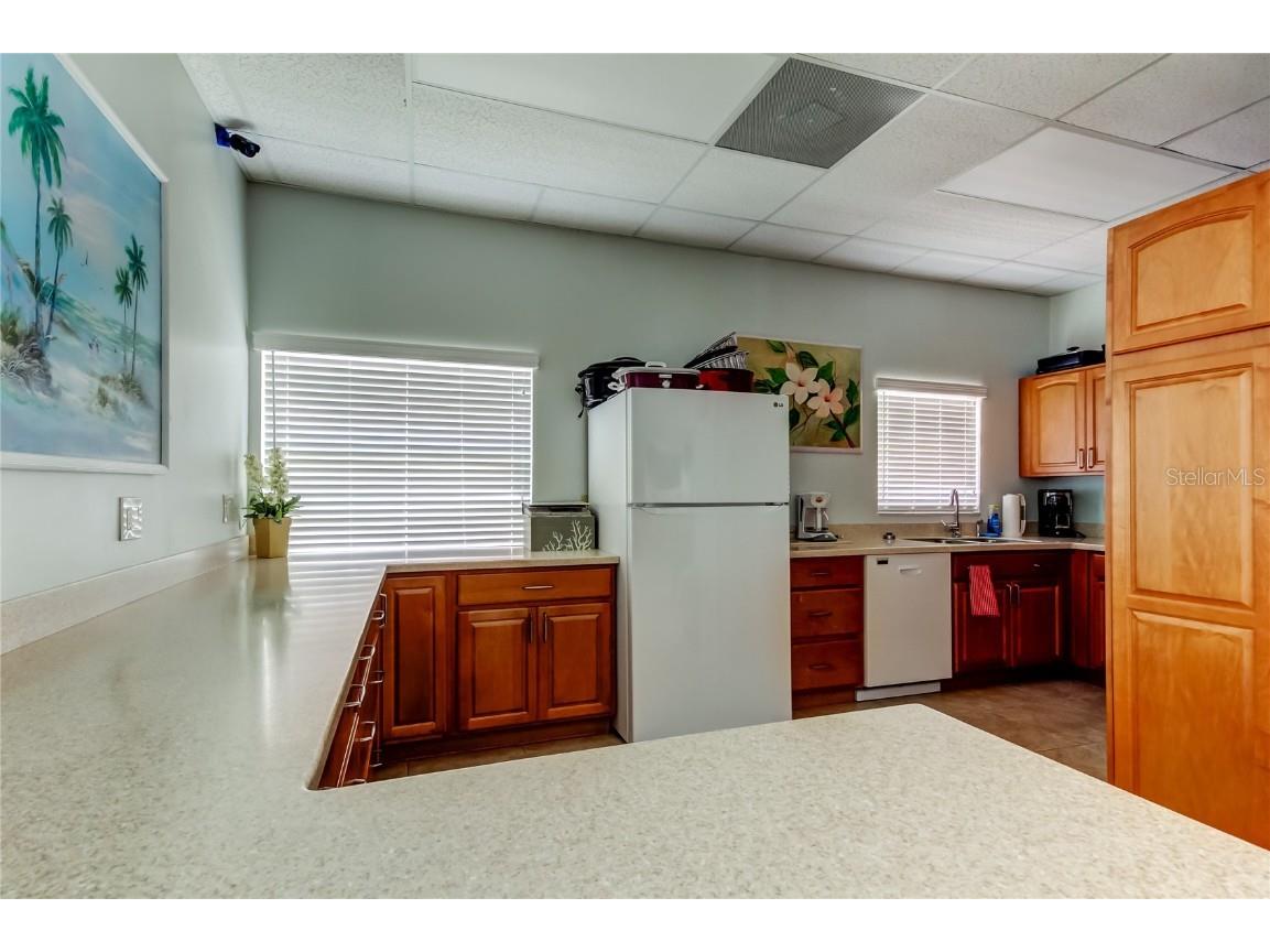 7727 39th Avenue N Saint Petersburg FL 33709 TB8438573 image23