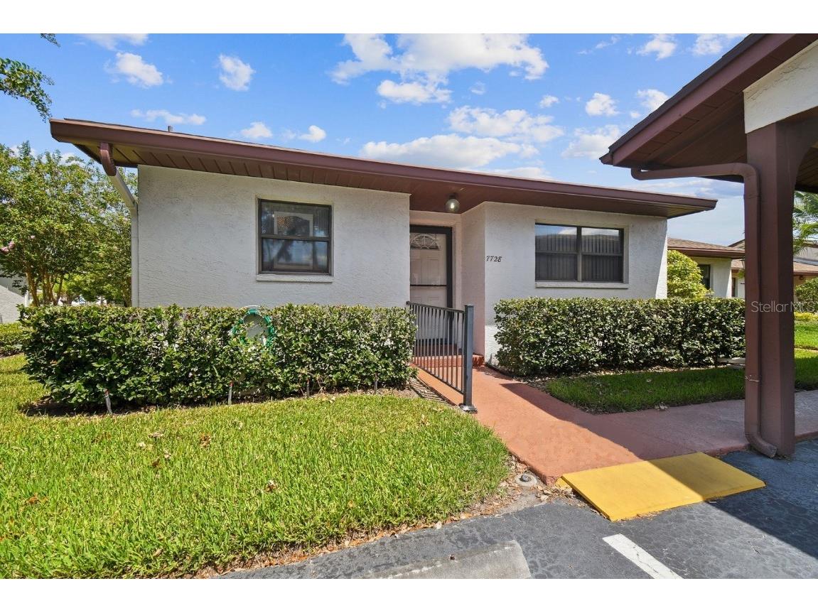 7728 Radcliffe Circle Port Richey FL 34668 U8212798 image1