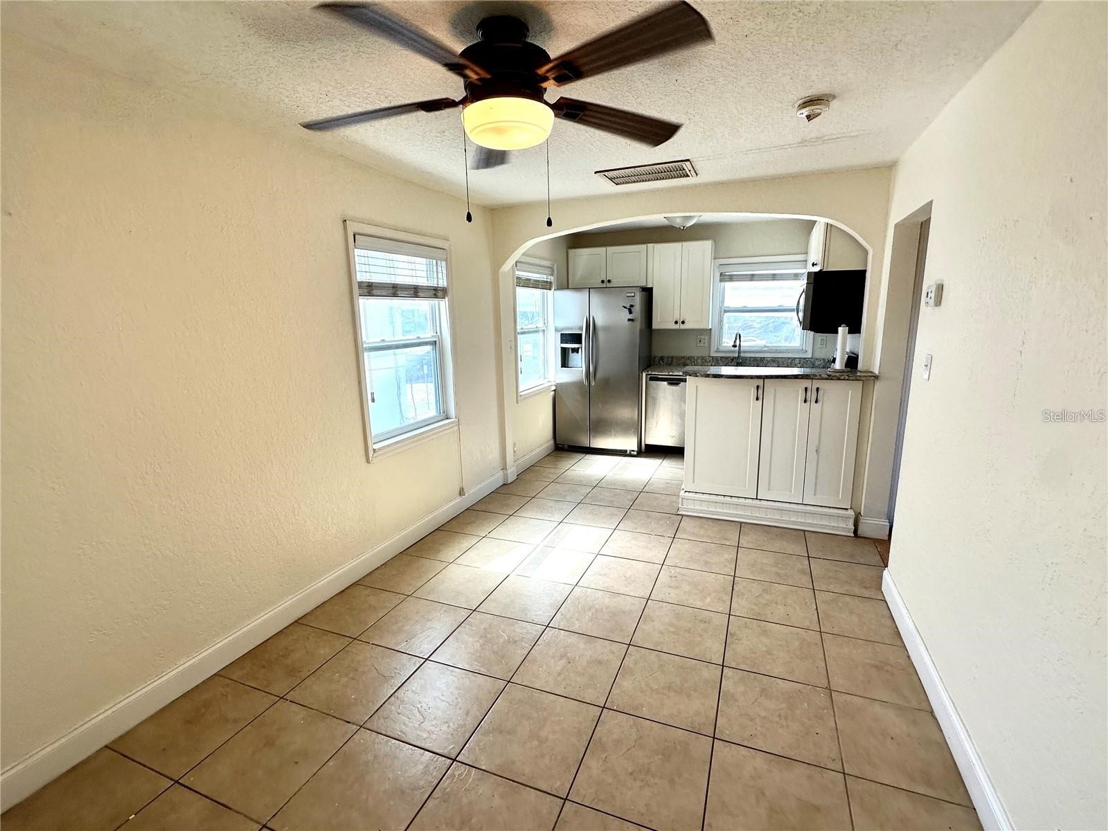 773 4th Avenue N #1/2 Saint Petersburg FL 33701 TB8517909 image3