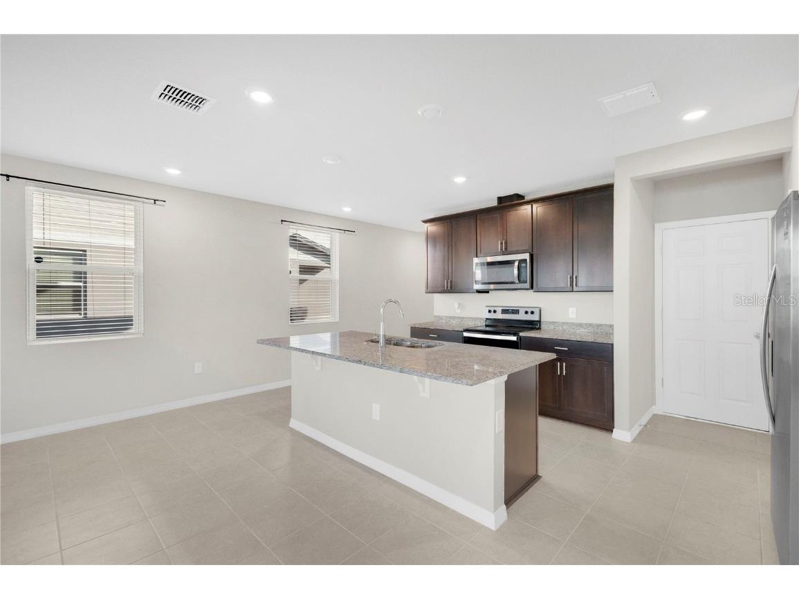 773 Legacy Drive Davenport FL 33896 O6347611 image5