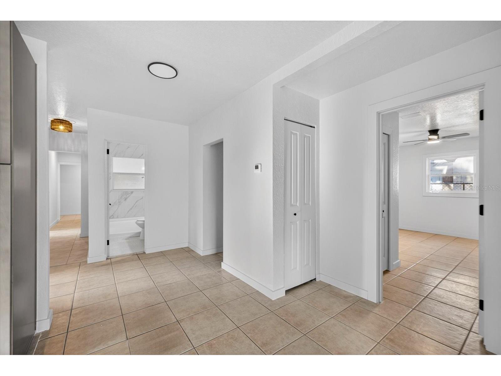 773 W Harbor Drive S Saint Petersburg FL 33705 W7882555 image13