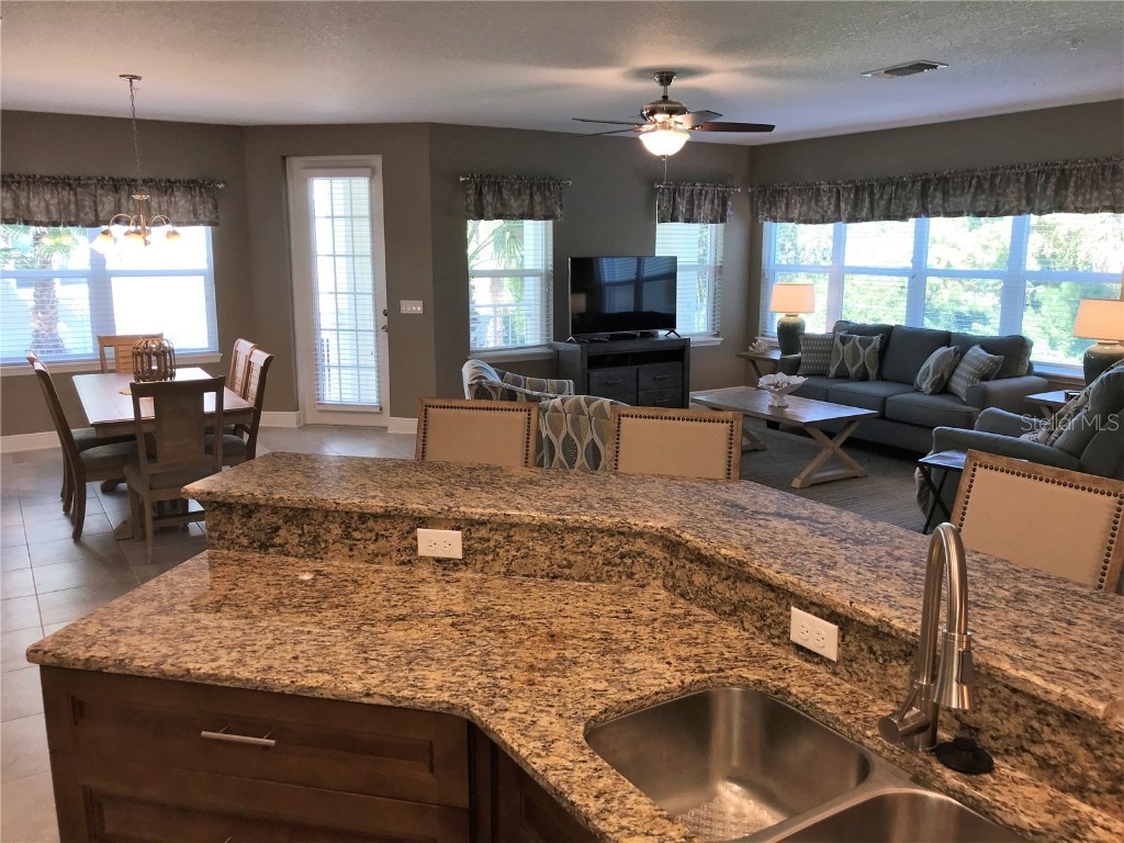 7730 34th Avenue W #101 Bradenton FL 34209 A4674551 image8