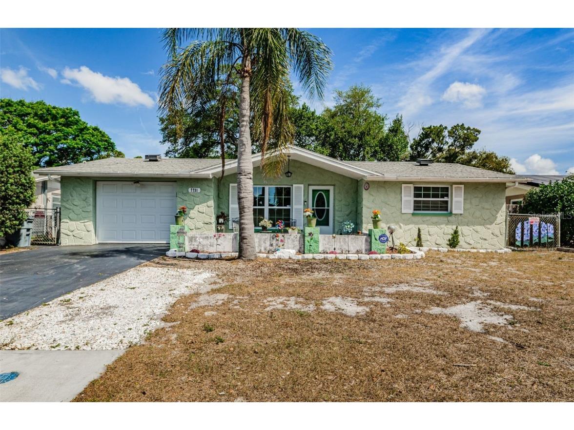 7731 Ironbark Drive Port Richey FL 34668 W7853966 image1