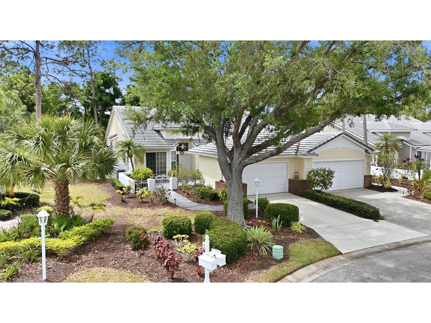 7731 Whitebridge Glen University Park FL 34201 A4688909 image1