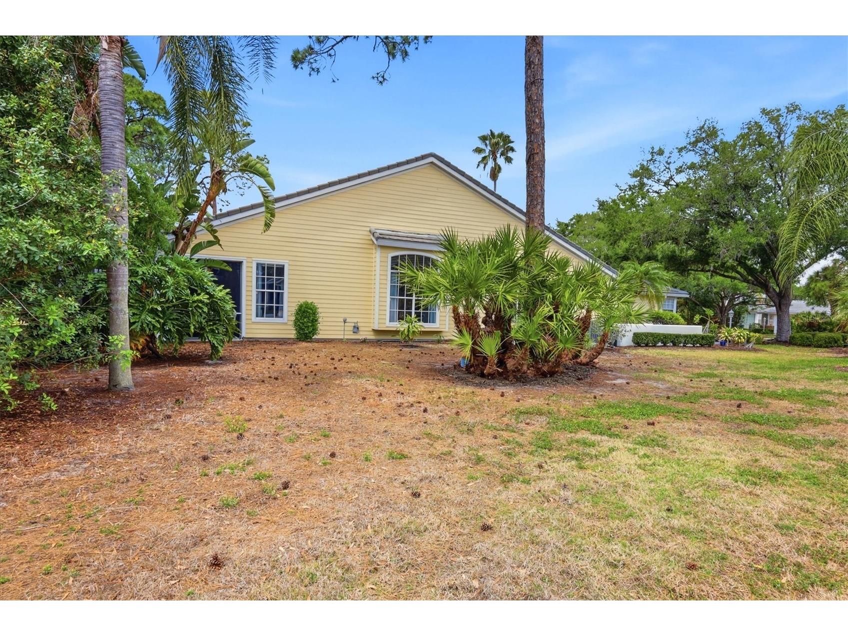 7731 Whitebridge Glen University Park FL 34201 A4688909 image32