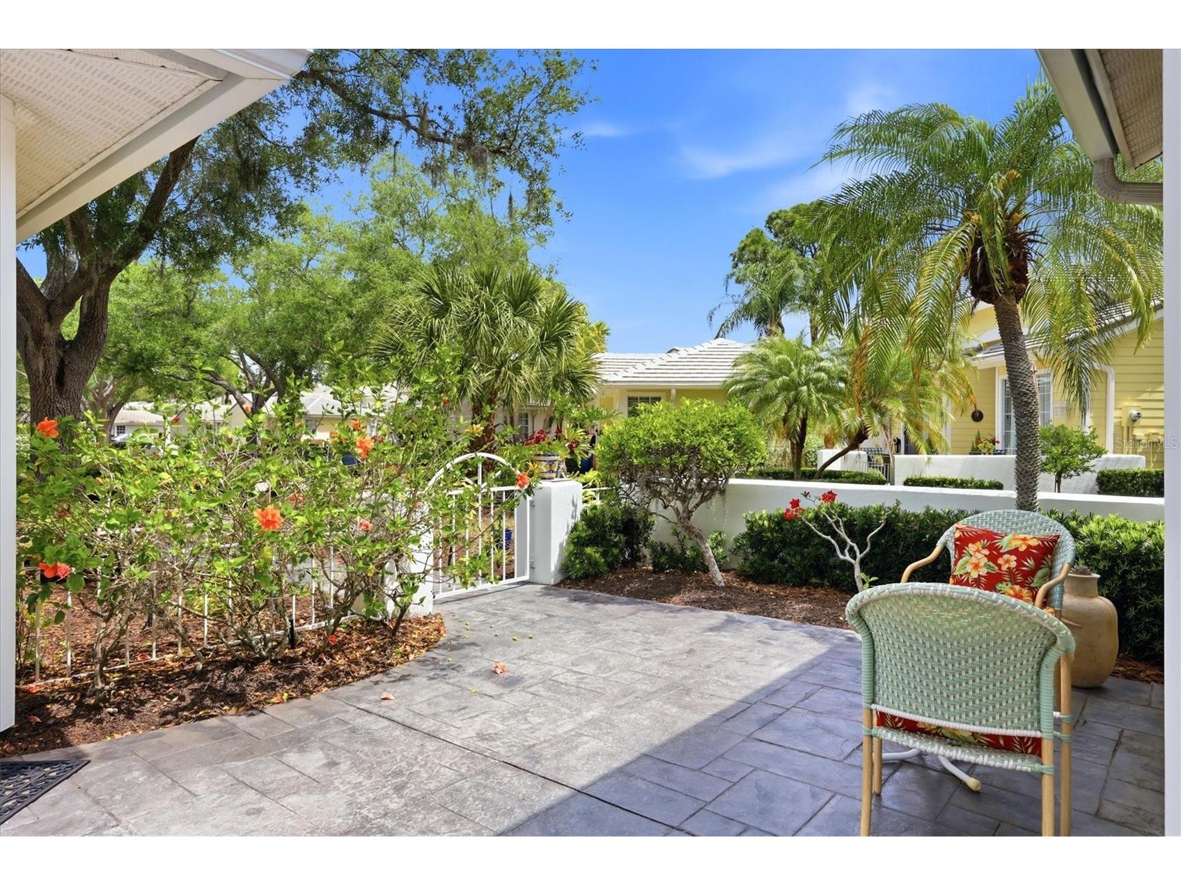 7731 Whitebridge Glen University Park FL 34201 A4688909 image6