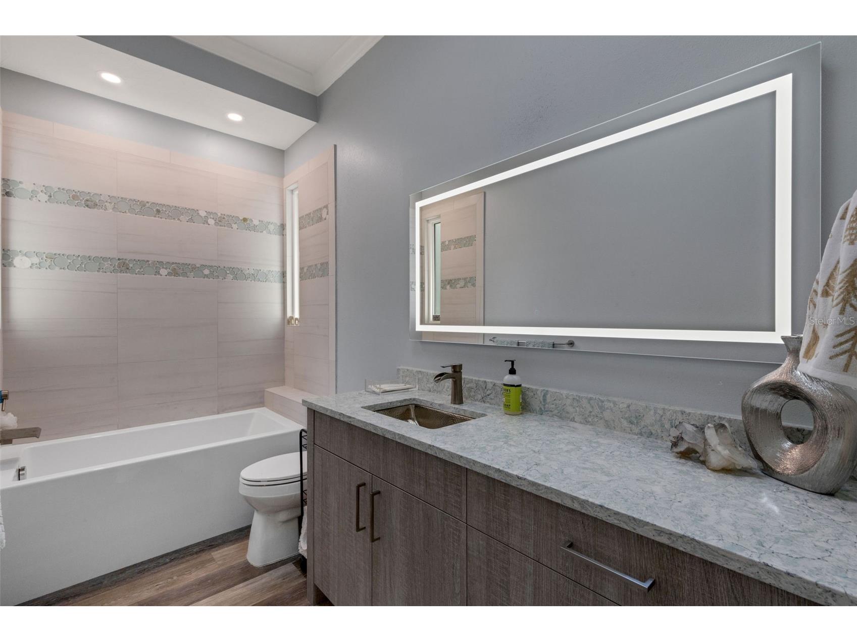 7732 Donald Ross Road W Sarasota FL 34240 A4692026 image46