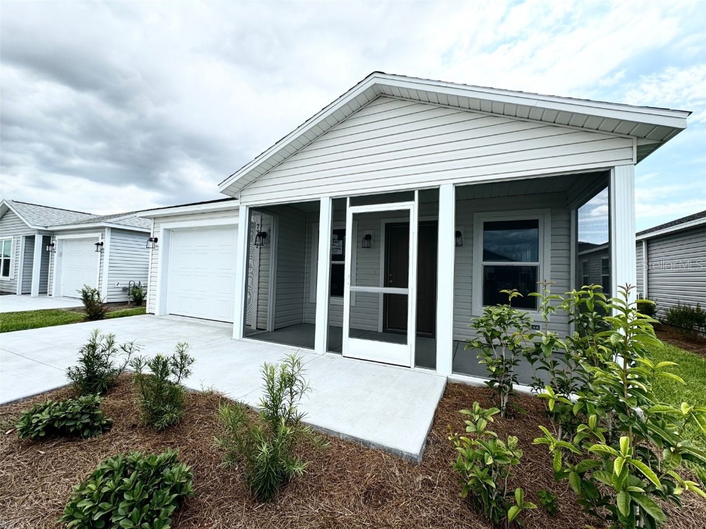 7732 Puccio Terrace The Villages FL 34762 O6203666 image1