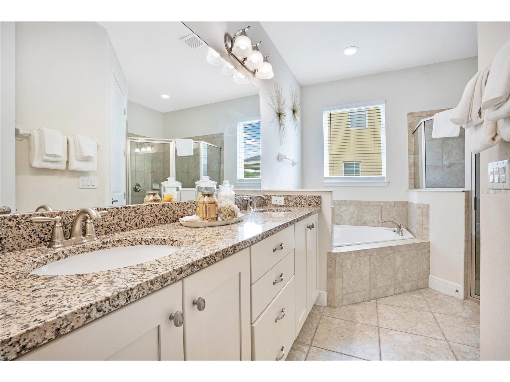 7734 Graben Street Kissimmee FL 34747 O6404571 image23