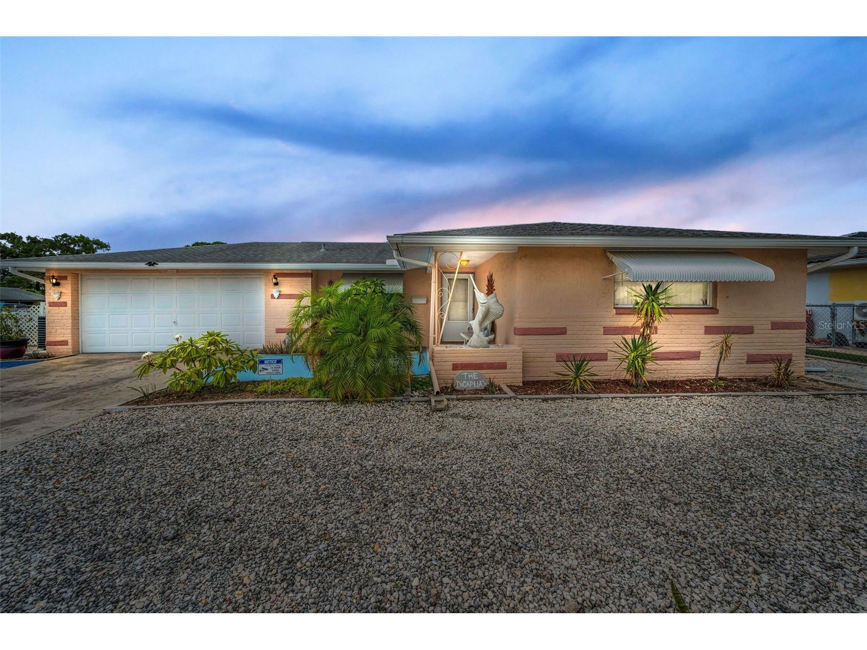 7735 Canna Drive Port Richey FL 34668 W7878054 image1