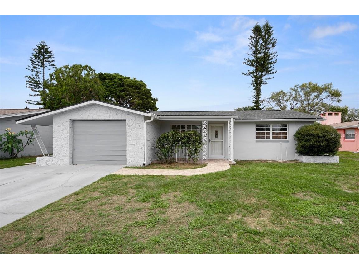 7735 Farmlawn Drive Port Richey FL 34668 W7875761 image1