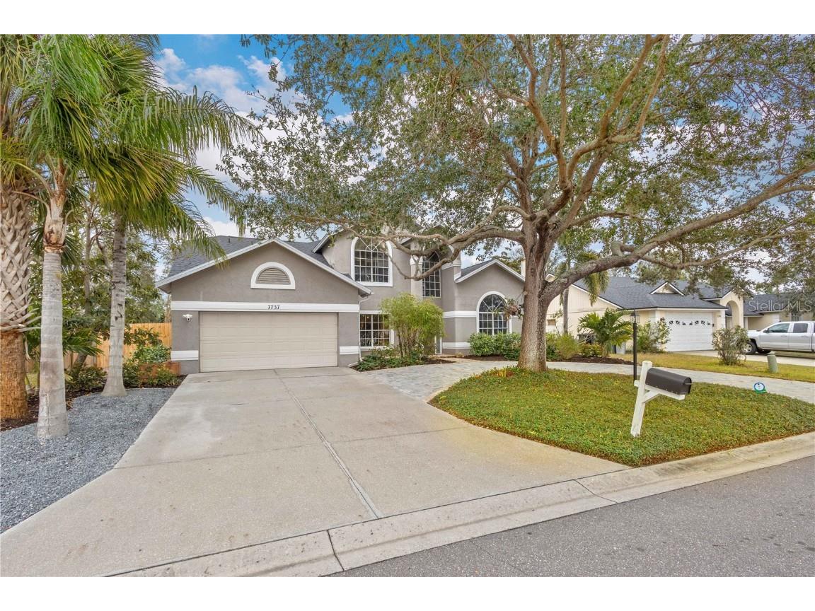 7737 40th Court E Sarasota FL 34243 A4637350 image1
