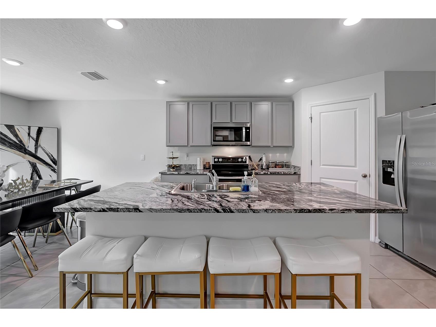 7737 Rosewood Garden Loop Tampa FL 33637 TB8494192 image11