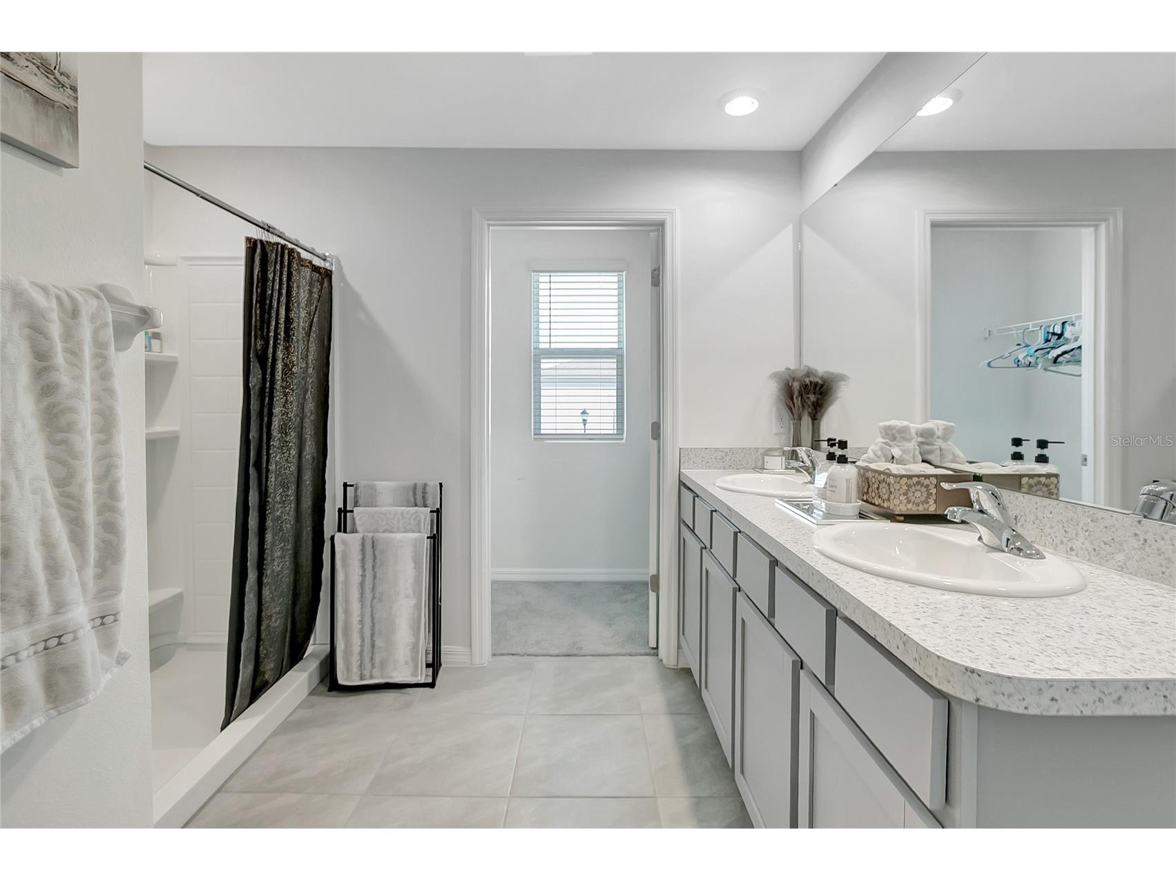 7737 Rosewood Garden Loop Tampa FL 33637 TB8494192 image29