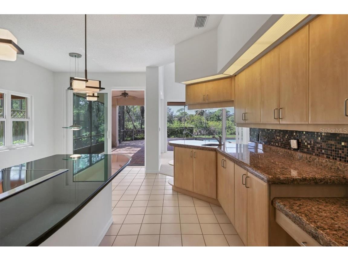 7738 Calle Facil Sarasota FL 34238 A4669285 image18