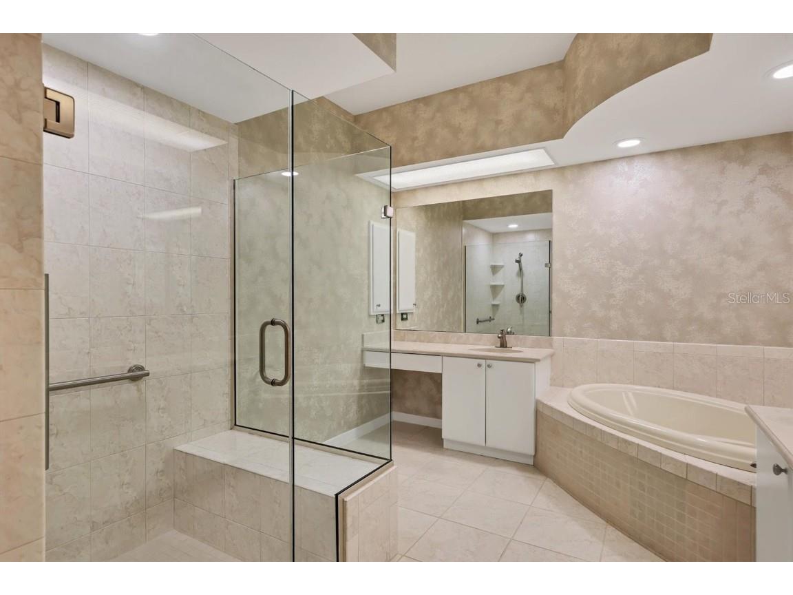 7738 Calle Facil Sarasota FL 34238 A4669285 image26