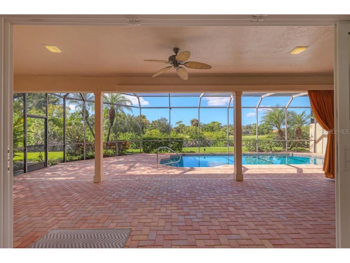 7738 Calle Facil Sarasota FL 34238 A4669285 image42