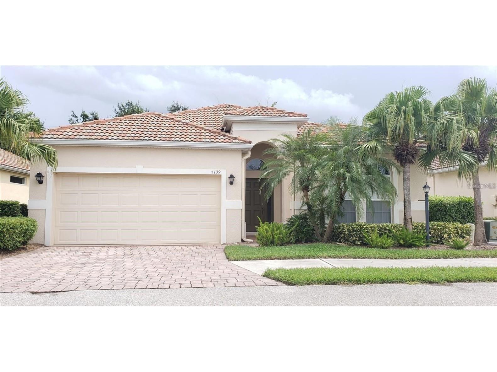 7739 33rd Street E Sarasota FL 34243 A4587976 image1