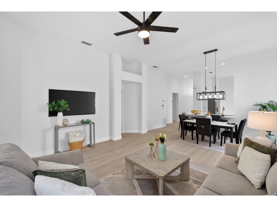 7739 Whitebridge Glen University Park FL 34201 A4675926 image10