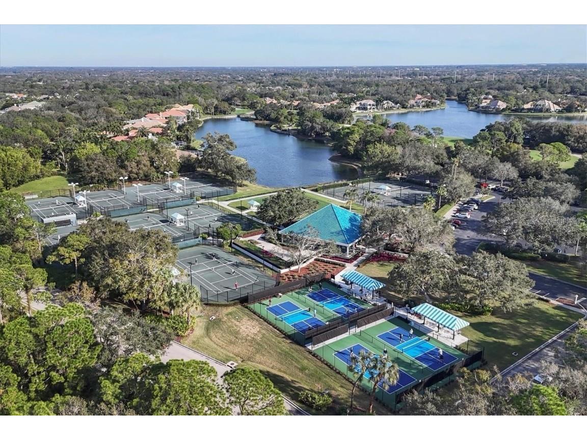 7739 Whitebridge Glen University Park FL 34201 A4675926 image37