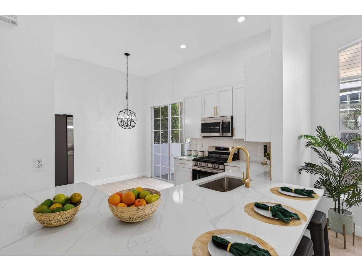 7739 Whitebridge Glen University Park FL 34201 A4675926 image5