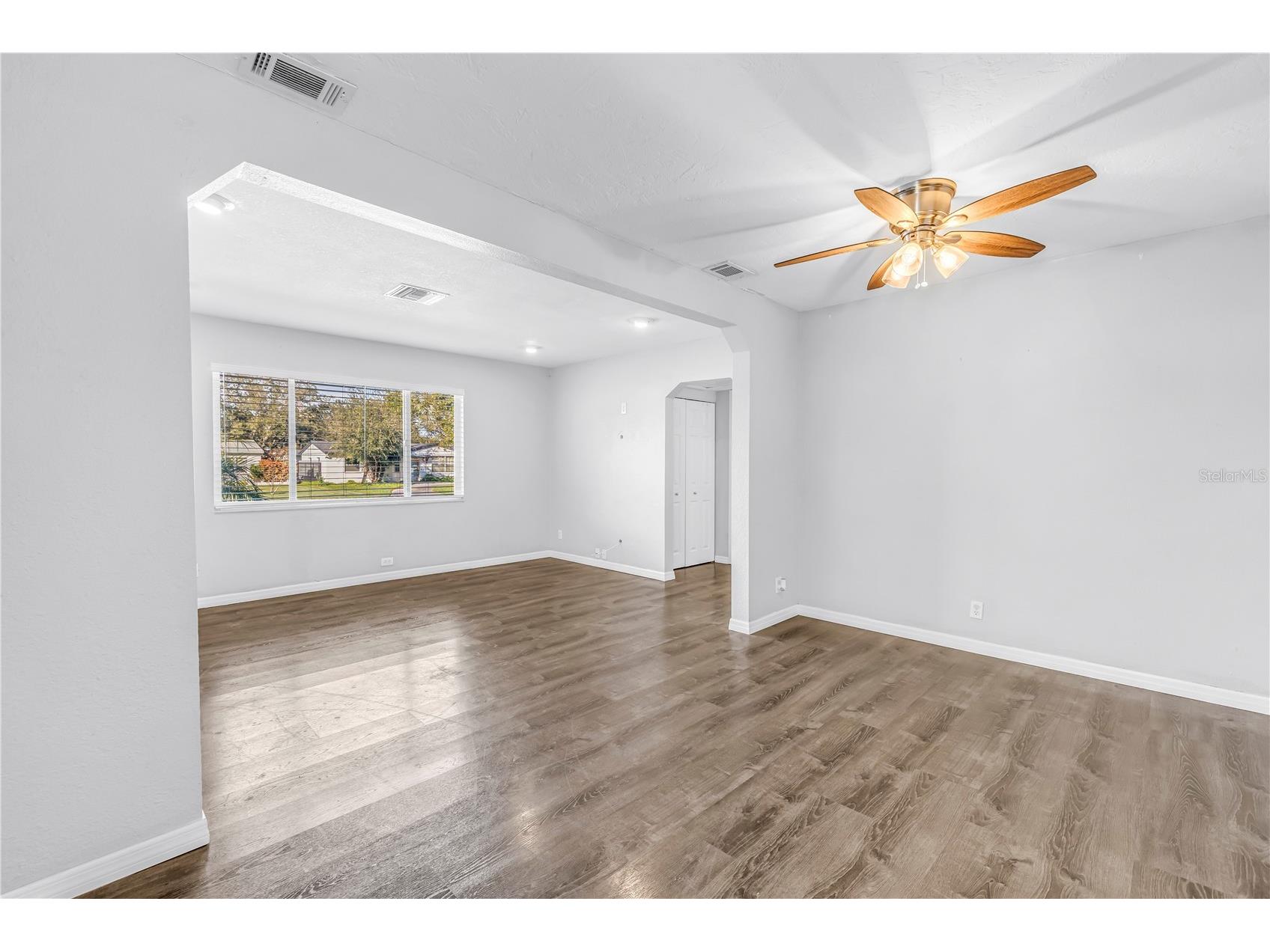 774 40th Avenue NE Saint Petersburg FL 33703 TB8466445 image10