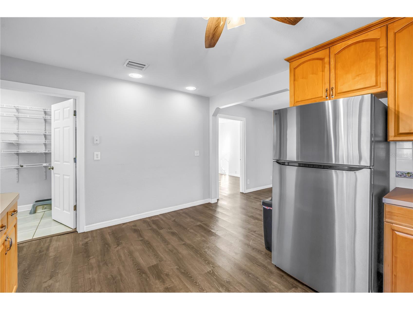 774 40th Avenue NE Saint Petersburg FL 33703 TB8466445 image12