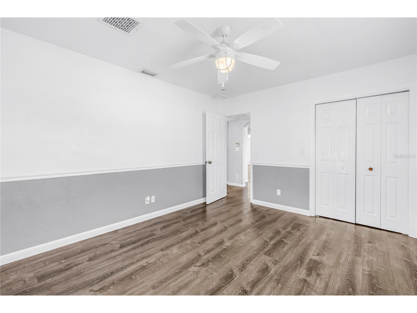 774 40th Avenue NE Saint Petersburg FL 33703 TB8466445 image19