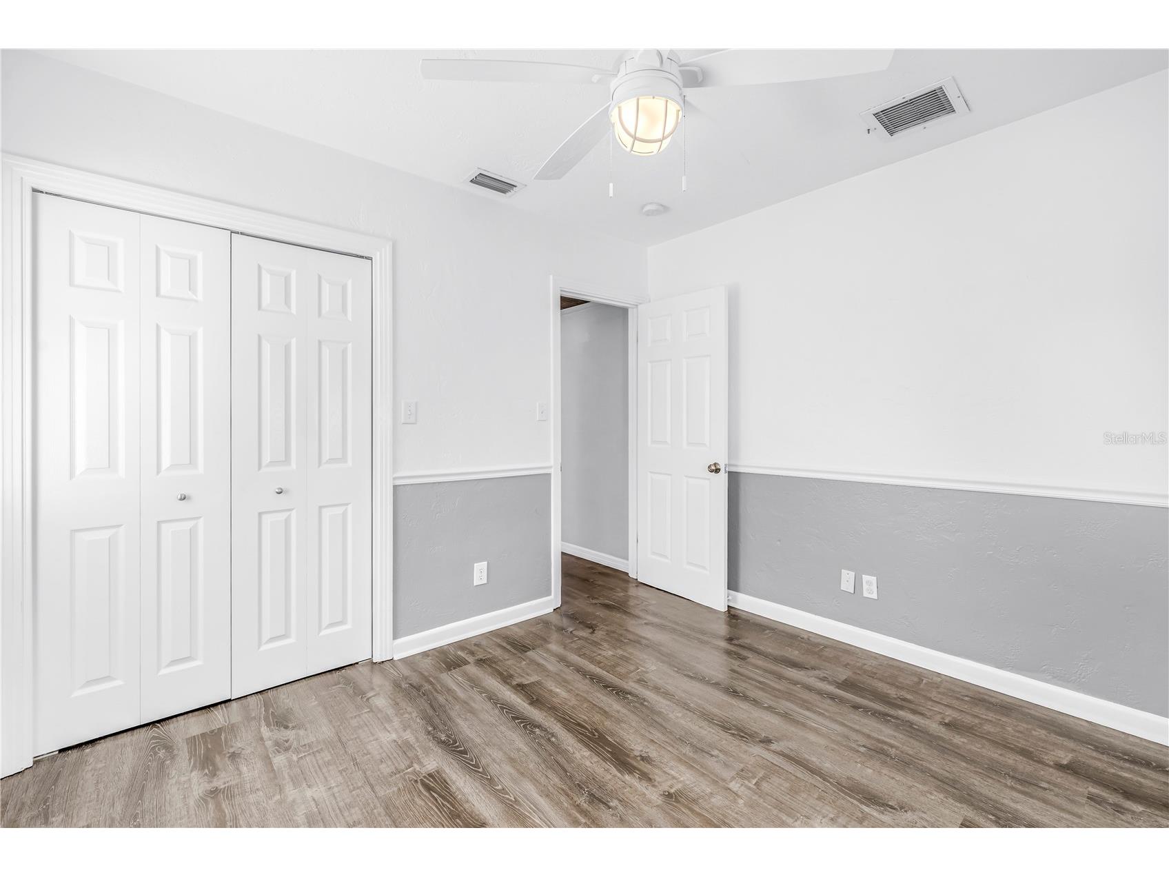 774 40th Avenue NE Saint Petersburg FL 33703 TB8466445 image22