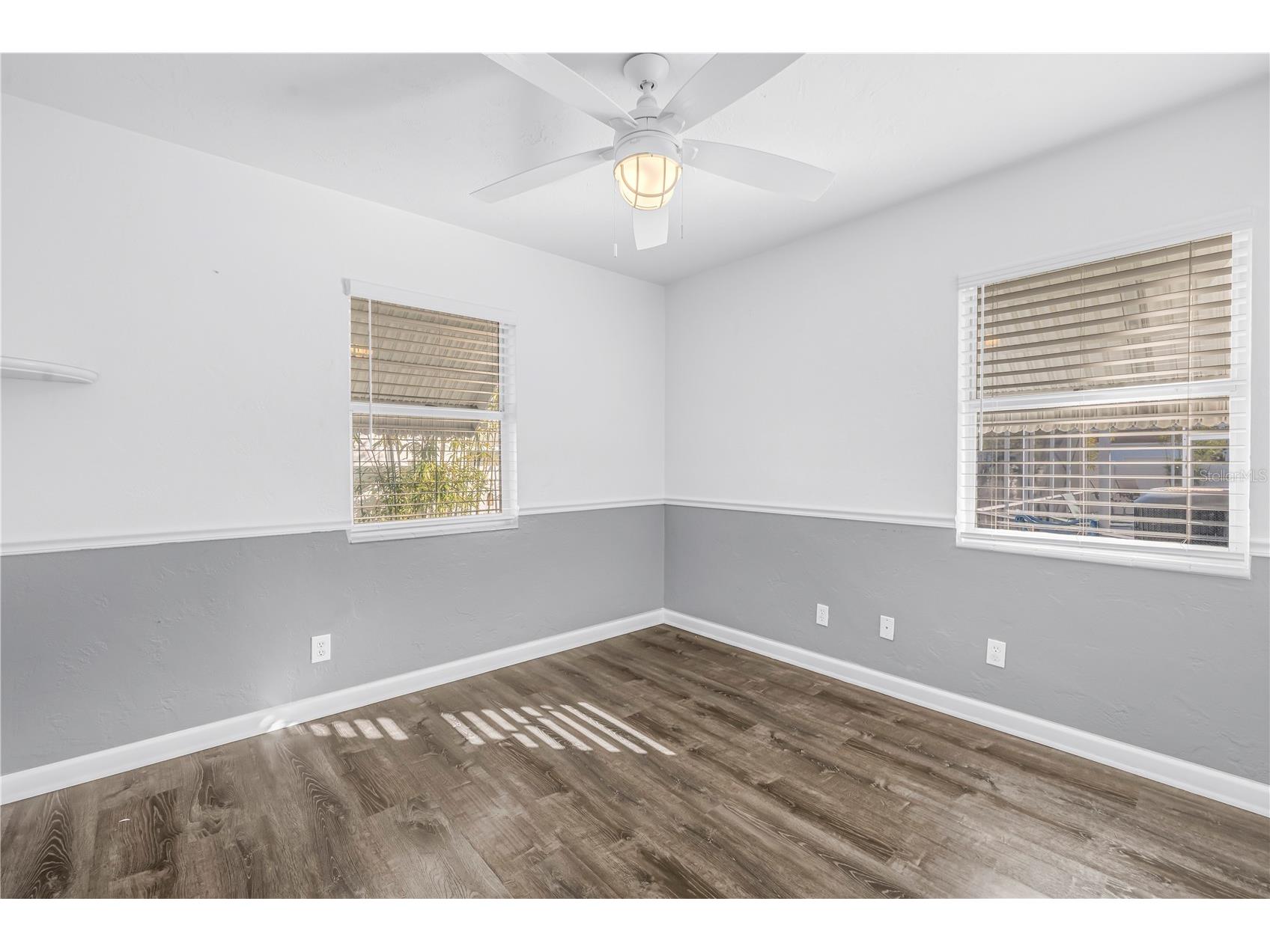 774 40th Avenue NE Saint Petersburg FL 33703 TB8466445 image23