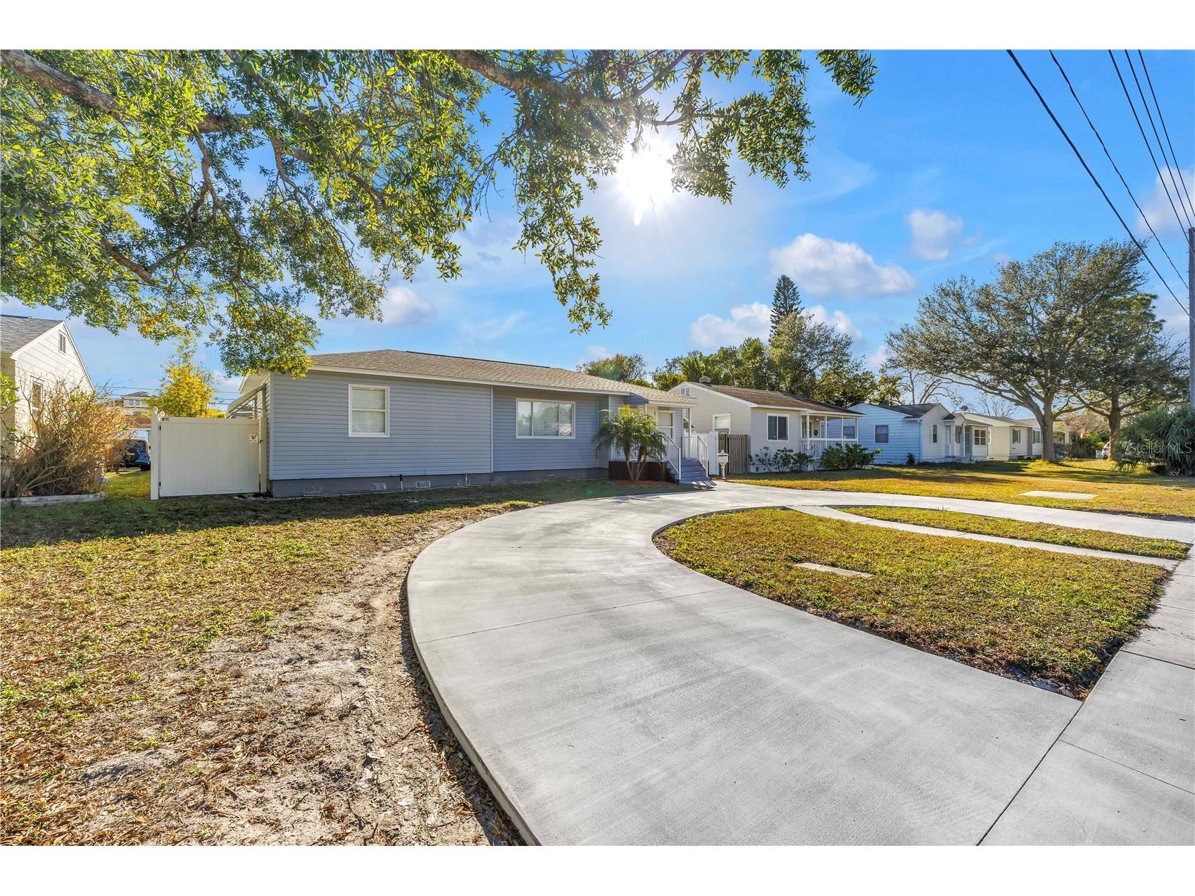 774 40th Avenue NE Saint Petersburg FL 33703 TB8466445 image37