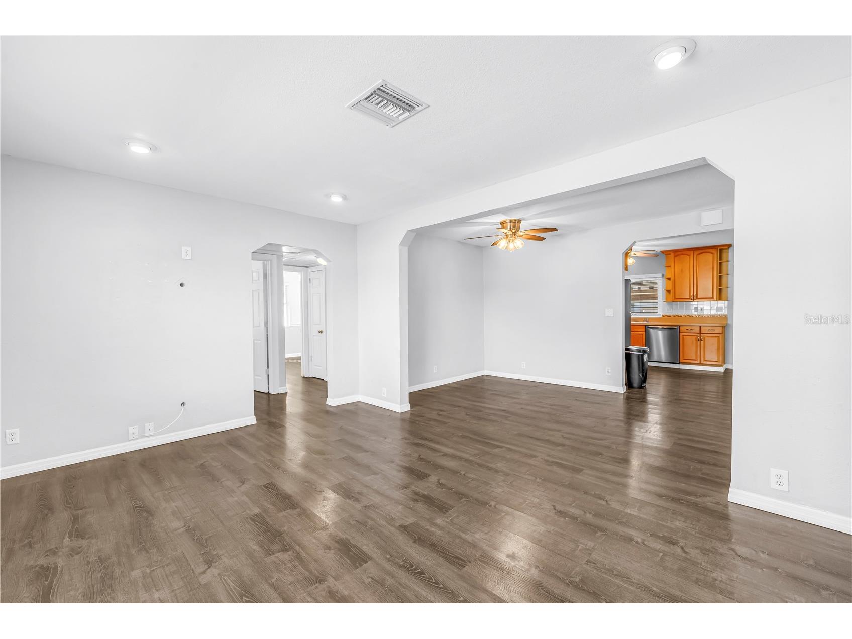 774 40th Avenue NE Saint Petersburg FL 33703 TB8466445 image7