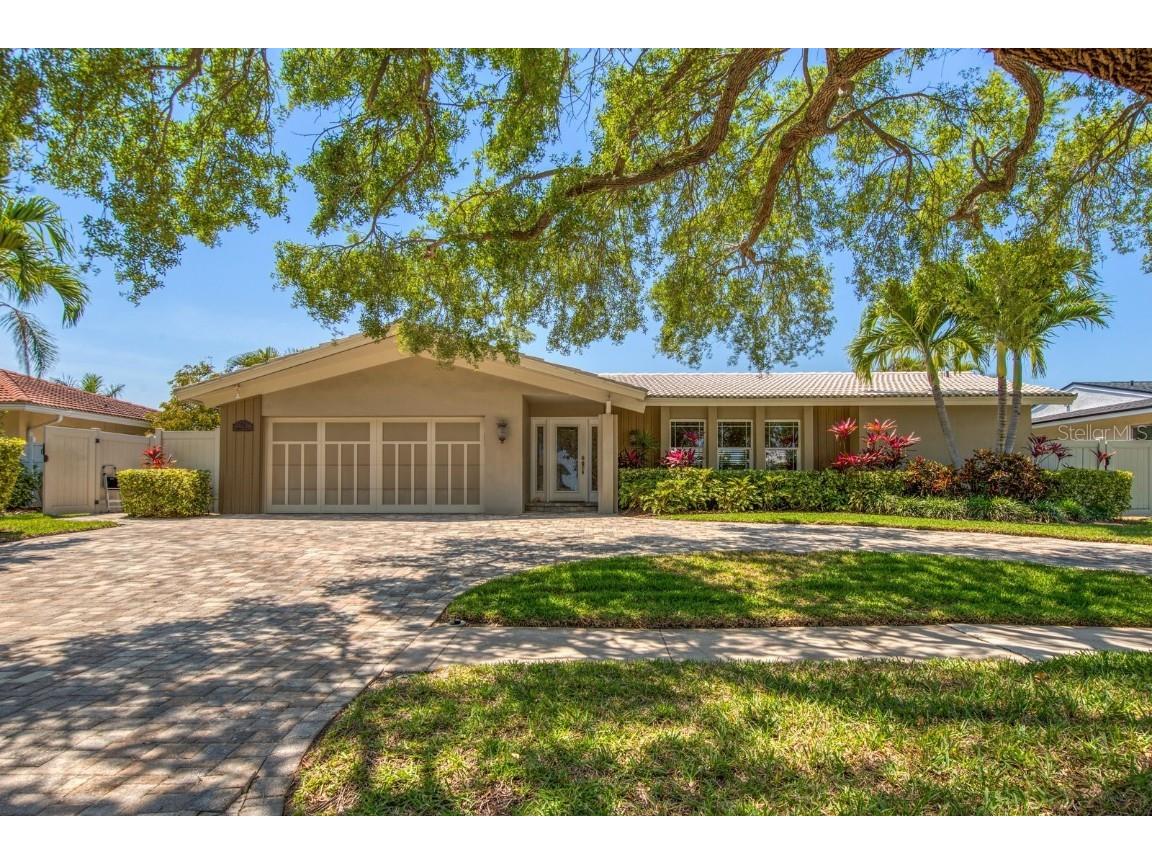 774 Harbor Island Clearwater Beach FL 33767 U8239680 image1