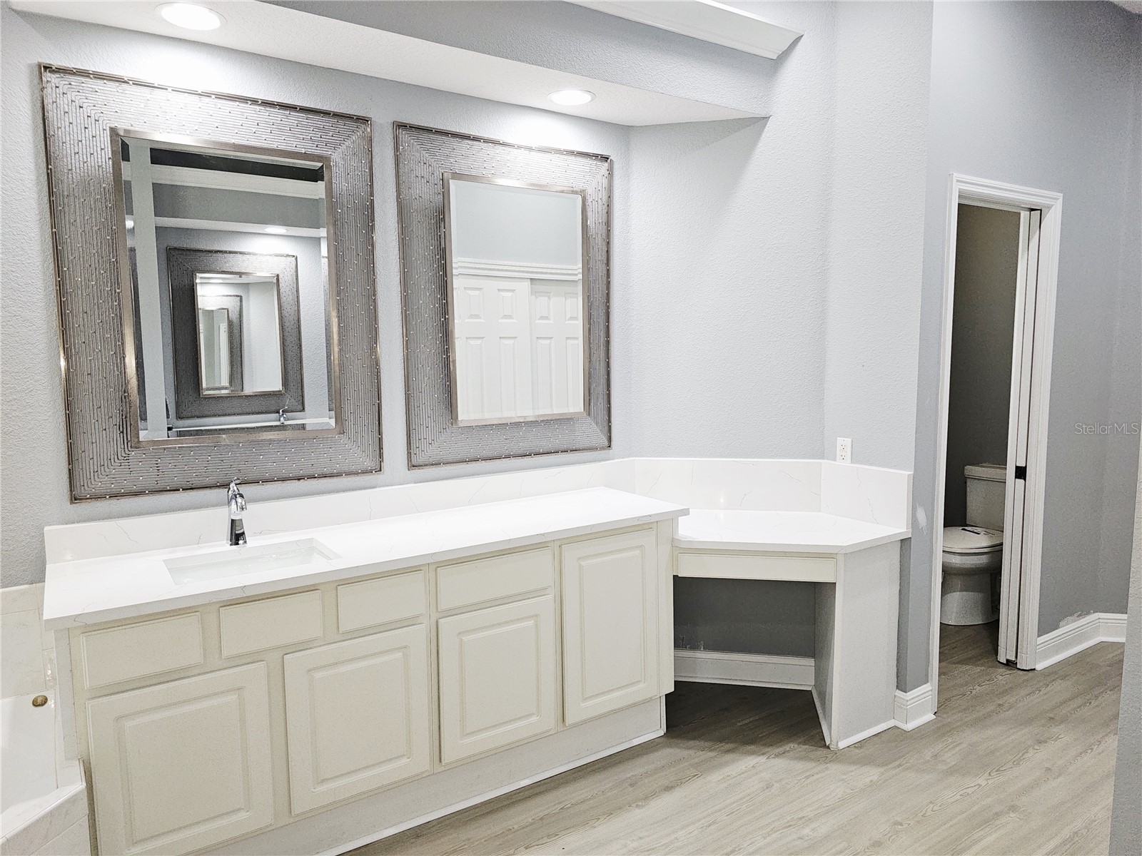 774 Planters Manor Way Bradenton FL 34212 A4693416 image34