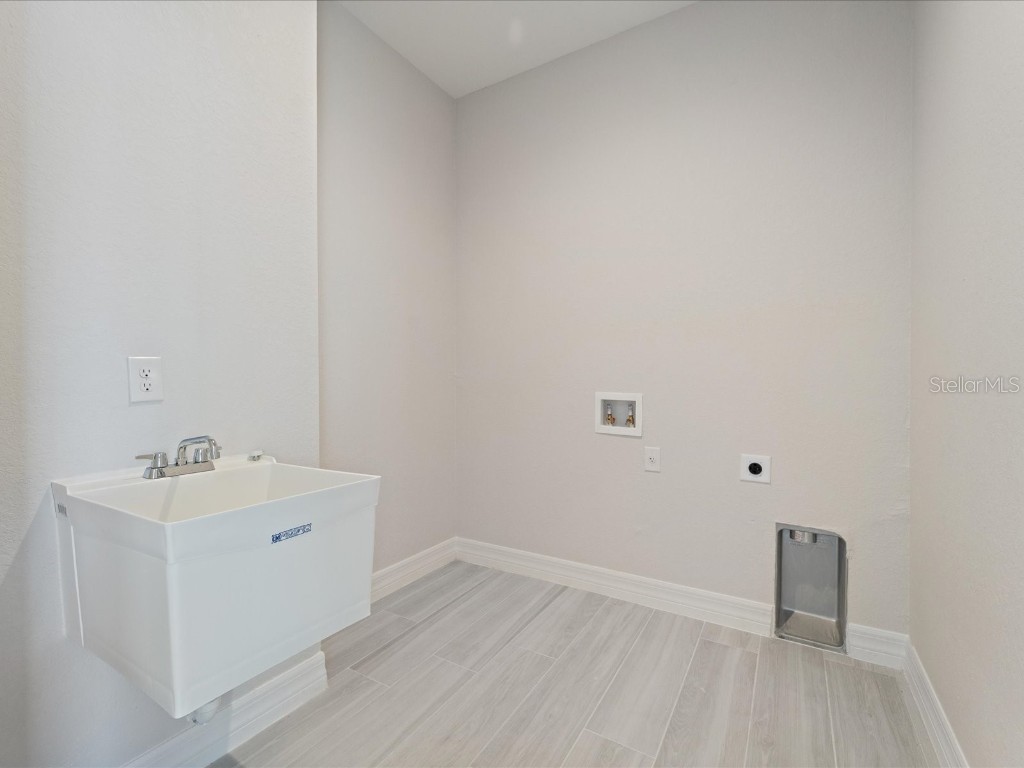 774 Rotonda Circle Rotonda West FL 33947 C7517526 image33