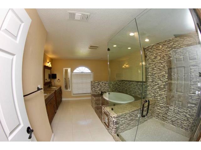 7740 Belvoir Drive Orlando FL 32835 O6375173 image37