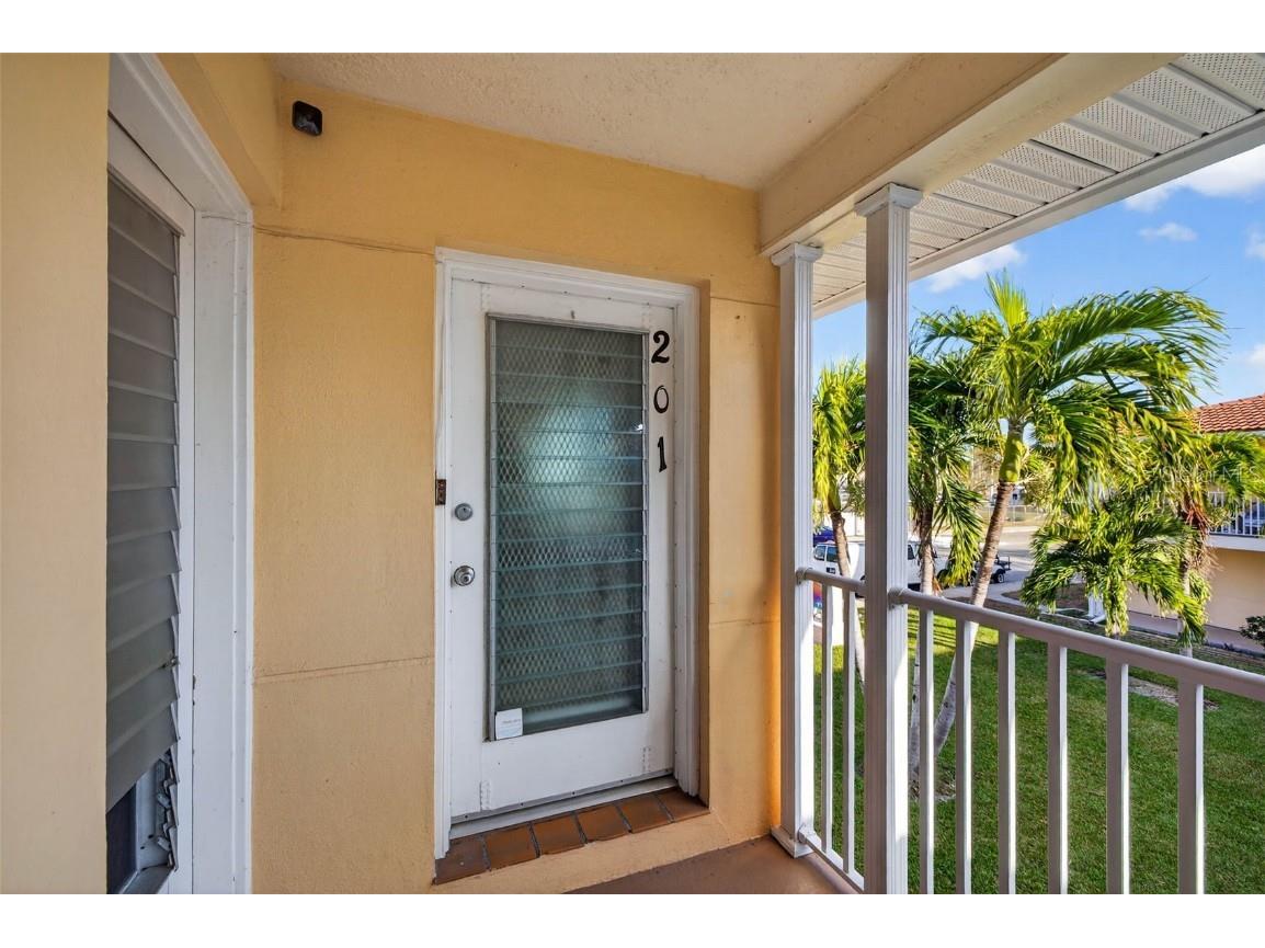 7740 Boca Ciega Drive #201 Saint Pete Beach FL 33706 - BOCA CIEGA BAY TB8456230 image3
