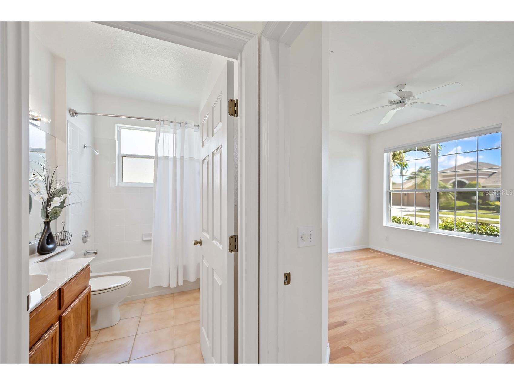 7740 Castleisland Drive Sarasota FL 34240 A4691962 image37