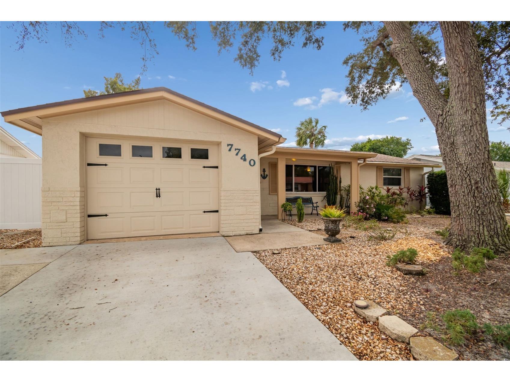 7740 Hawthorn Drive Port Richey FL 34668 TB8470203 image1